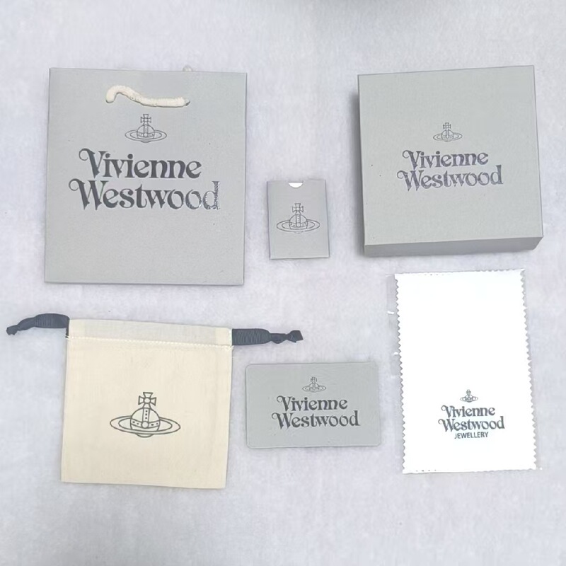 Empress Dowager Packaging Gift Box 7*7/11*11 Box + Dust Bag, Silver Polishing Cloth, Card and Other Single Product Sets Empress Dowager Packaging Gift Box 7*7/11*11 Box + Dust Bag, Silver Polishing Cloth, Card and Other Single Product Sets