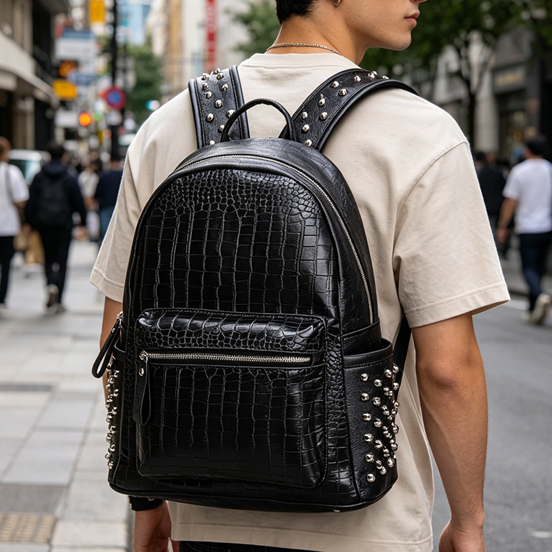 New Fashion Trendy Korean Style Rivet Backpack with Crocodile Pattern, Large Capacity Leather Student Backpack for Men and Women