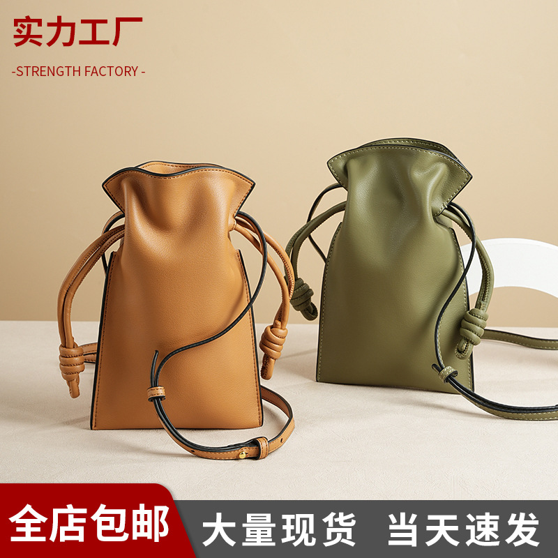 新款单肩包女士牛皮小通勤百搭斜挎包女真皮包包女高级感手机包