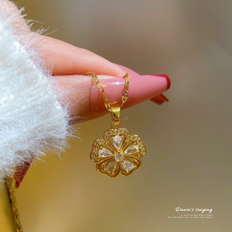 Collier Exquis De Fleurs À Cinq Feuilles Avec Chaîne De Clavicule Tendance À La Mode Féminine display picture 2