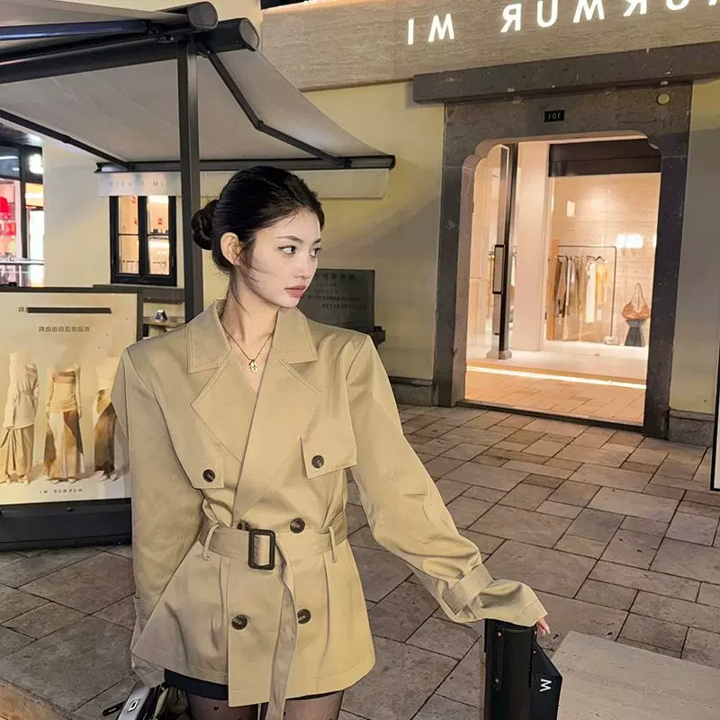 英伦风卡其色风衣外套女春秋新款气质收腰小个子短款大衣炸街西装