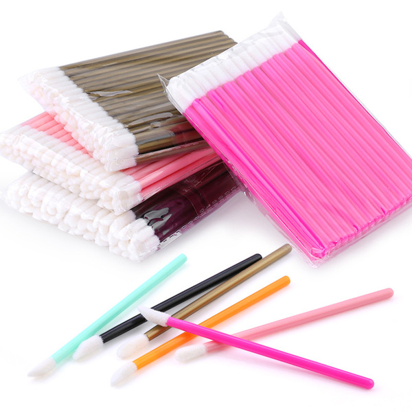 Disposable lip gloss