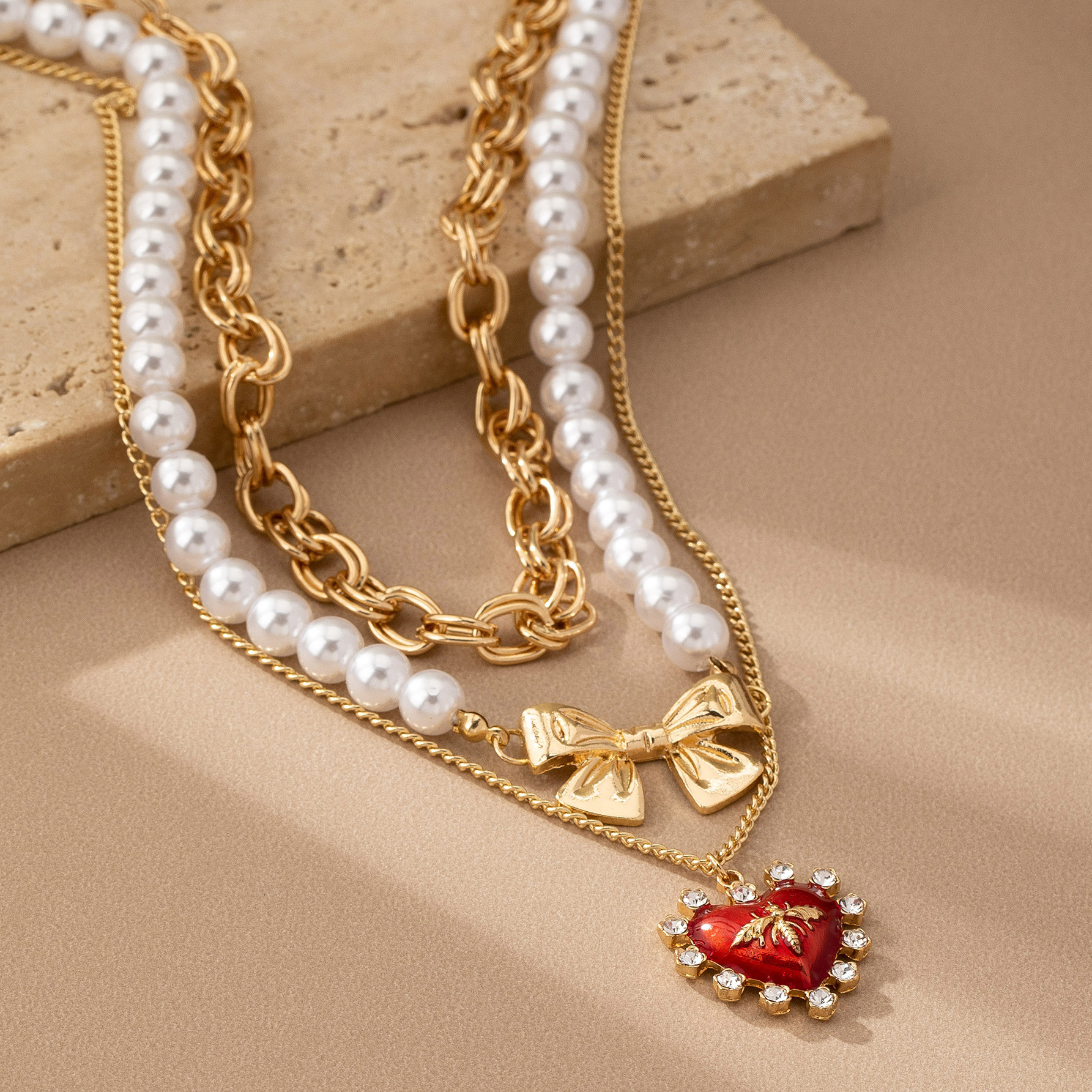 Plating Design Lady Heart Shape Imitation Pearl Alloy Beaded Chain Cable Chain Layered Necklaces Wholesale
