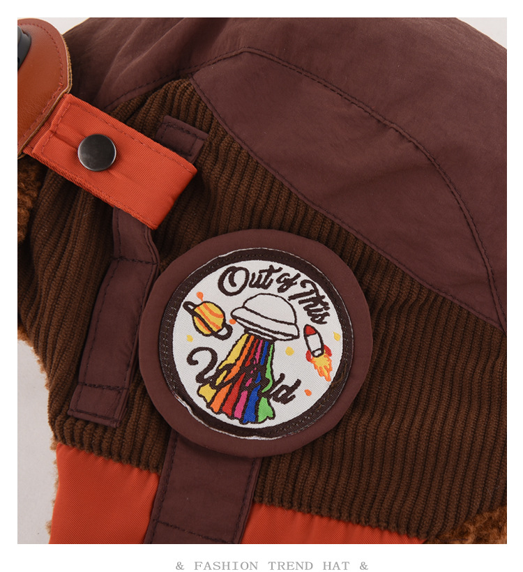 Versión coreana empalmada sombrero Lei Feng para hombres y mujeres, protección auditiva cálida para otoño e invierno, tira de pana para pilotos jóvenes,_voghion.com