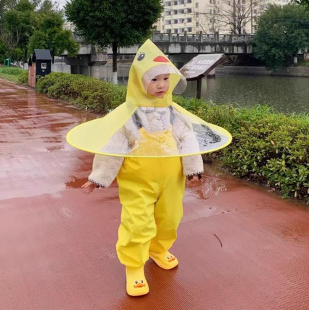 【欣艺奇】子供用フライングディスク型レインコート 幼稚園児 男の子用 マント型レインハット オーバーオール ドゥインクと同じスタイル|undefined