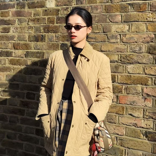 MOGO���轛������S����޷�ŮӢ���L�r�аٴ����e�F؛һ�����l