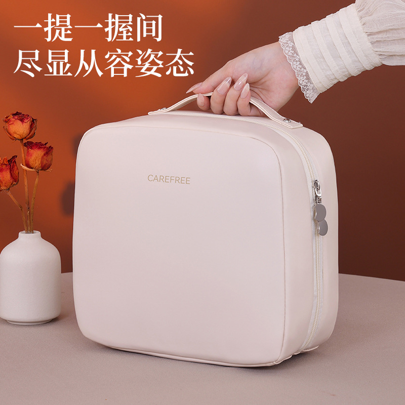 Bolsa de maquillaje para mujeres 2025, nueva bolsa de almacenamiento de maquillaje portátil de gran capacidad, bolsa de lavado de viaje de lujo ligera y de alta gama
