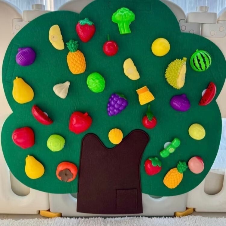 Fruit Cutting Fun Felt Board for Children in Kindergarten DIY Educational Toy Board with Fence for Fruit and Vegetable Picking Fun