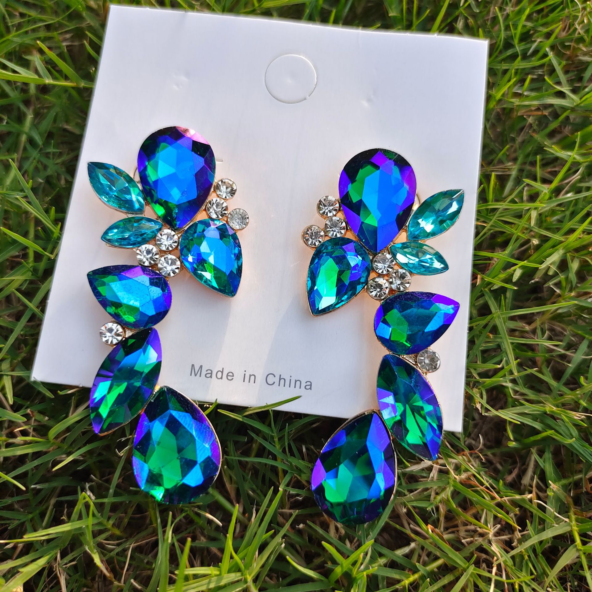 Golden Plated Plating Material Rhinestones Inlay Material Earrings Classification Retro Water Droplets Inlay Alloy Rhinestones Earrings