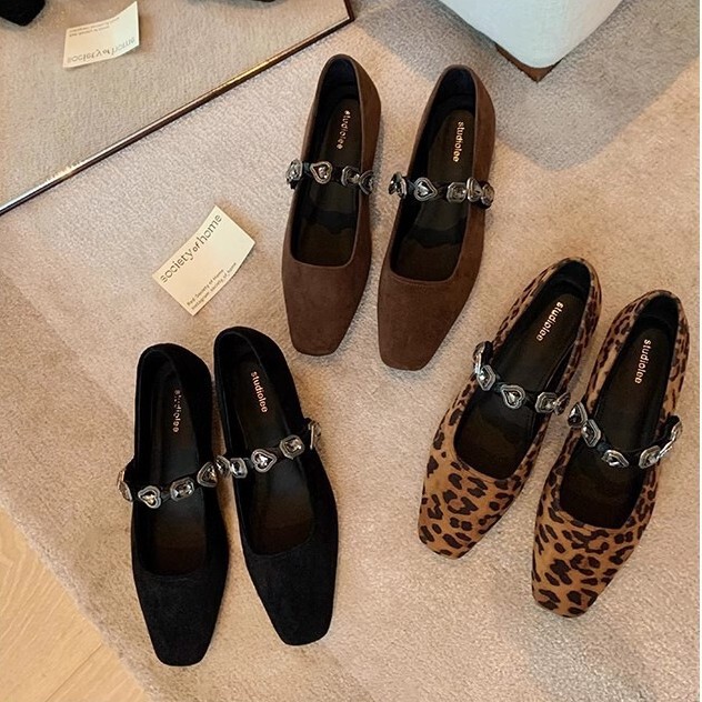 Grape Mom Same Style Temperament Small Square Head Love Leopard Print Korean Style Diamond Belt Shallow Mouth Mary Jane Shoes Women's Spring and Autumn Style