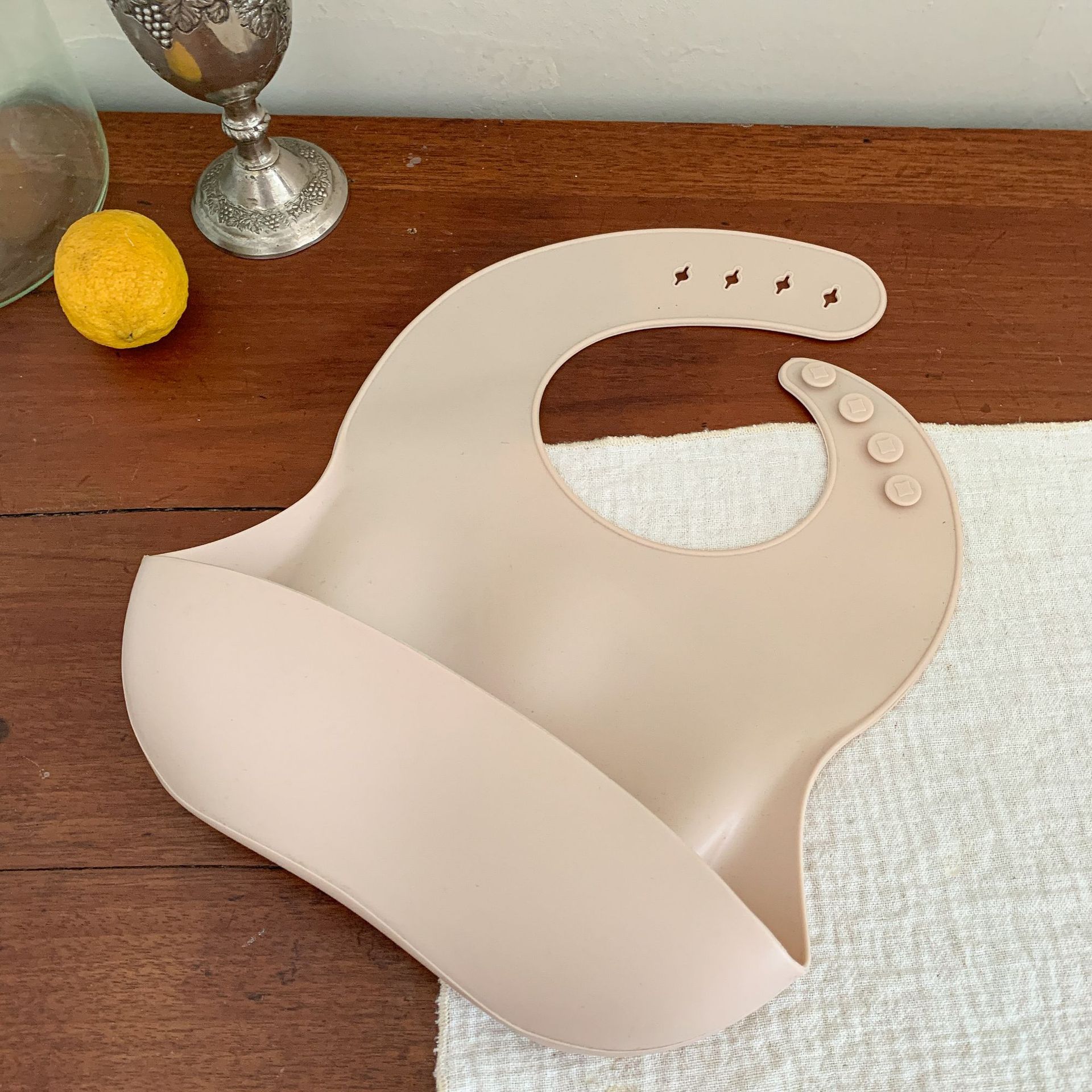 Ropa para niños de caña de pera babero de bebé de silicona para niños 2025 nuevo bebé niña alimentación toalla de saliva impermeable