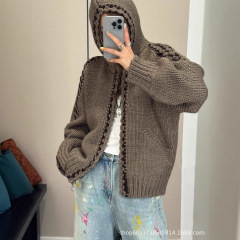 【现货发】 yy25秋冬新款设计粗针高级手工钩花拼接连帽针织外套