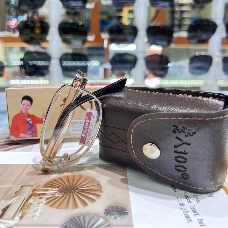 Elderly 100 reading glasses 818 optical glass sheet 818 optical film glass sheet foldable reading glasses wholesale