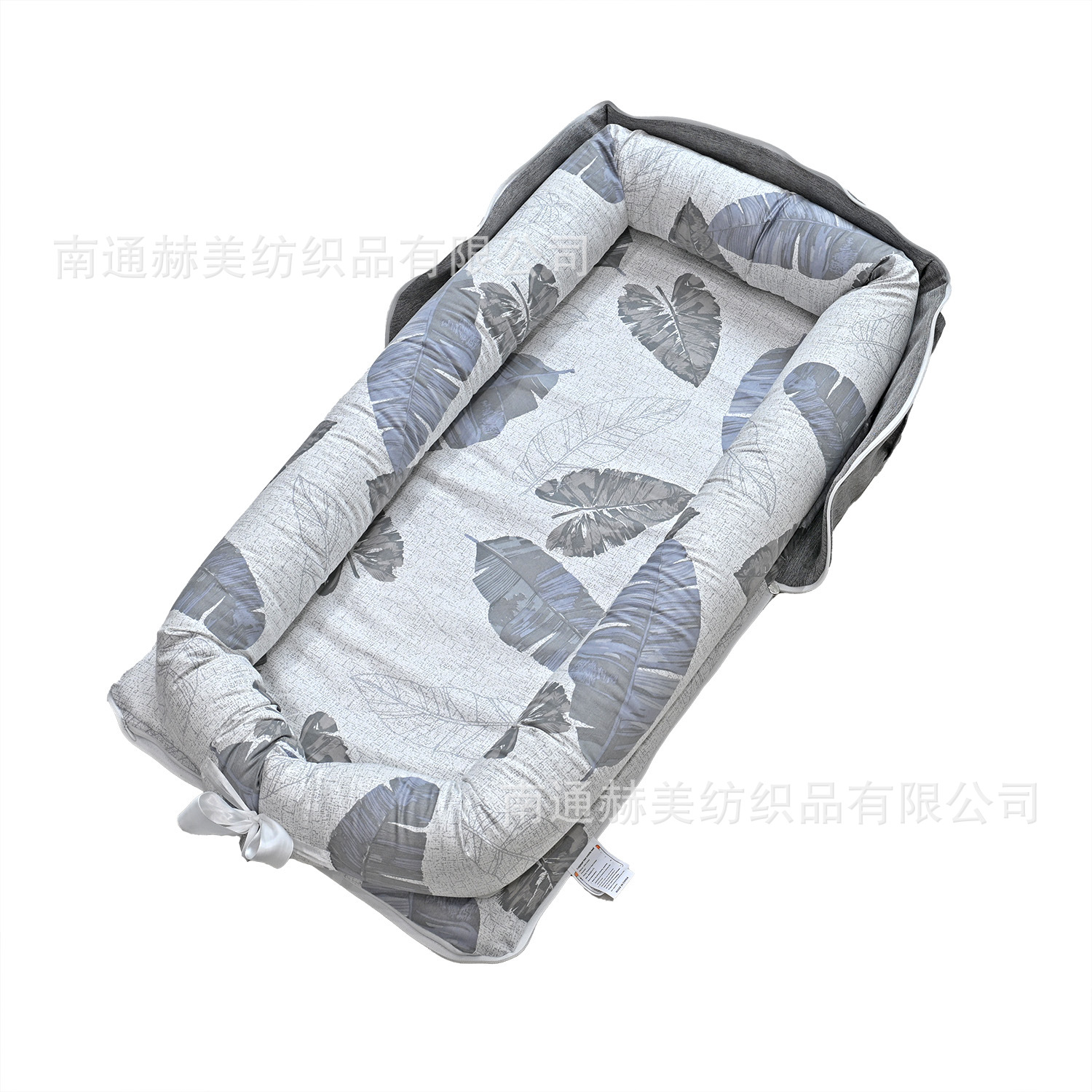 Luggage big leaves