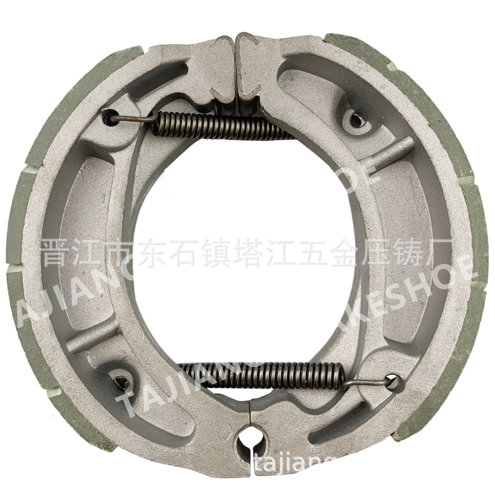 Almohadilla de freno de la motocicleta XR100 freno de tambor cuero JH70 bloque de zapata CDI/XL185/AKT110 Zapata de freno
