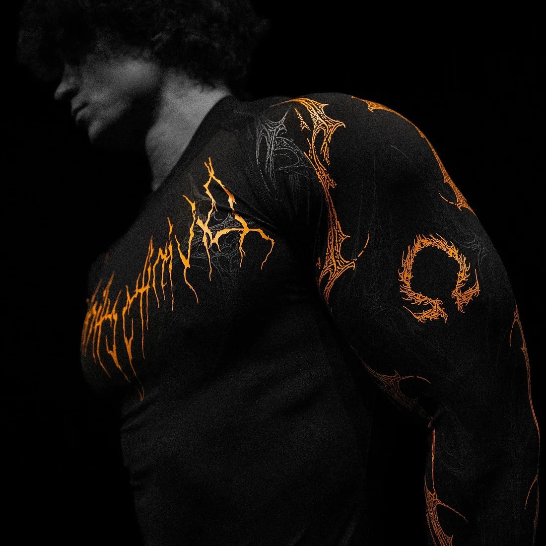 Men's Slim Fit Long Sleeve Workout Shirt Quick Dry Thermal Top with Metallic Floral Print Streetwear Gym T-Shirt for Training_viptrois.com
