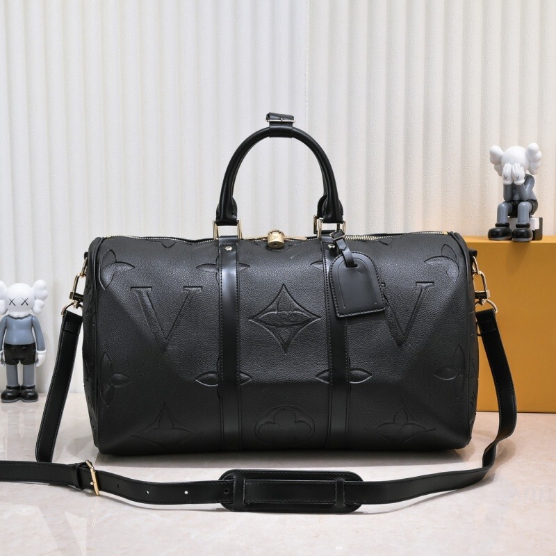 Classic embossed cylindrical travel bag in stock, large-capacity hand luggage bag for men and women, suitable for short trips, business trips, and as a crossbody gym bag