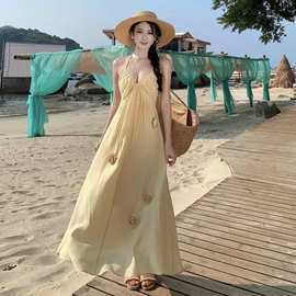 温柔风茶歇法式v领立体花朵吊带长裙海边度假超好看黄色连衣裙女