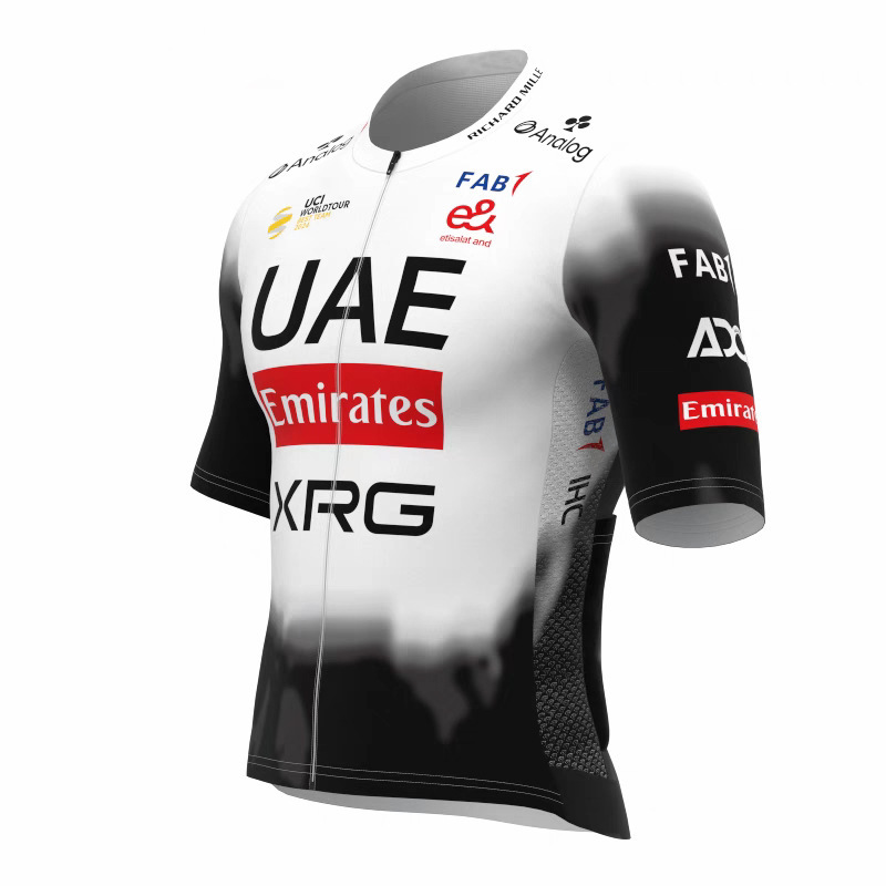 2025 nuevo equipo de los Emiratos Árabes Unidos EQUIPO UAE Pogacha ropa de ciclismo de carretera secado rápido camisa de manga corta