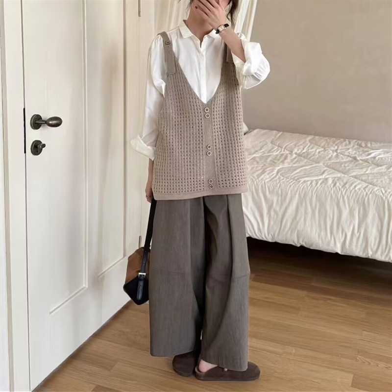 镂空慵懒风V领单排扣针织马甲吊带背心女2025秋季新款宽松毛衣女|undefined