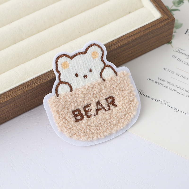 漫画のクマの刺繍布ステッカー、ベビー服と子供服のアクセサリー、衣類、靴、帽子、アクセサリー、ロゴ刺繍ステッカー、粘着パッチステッカー|undefined