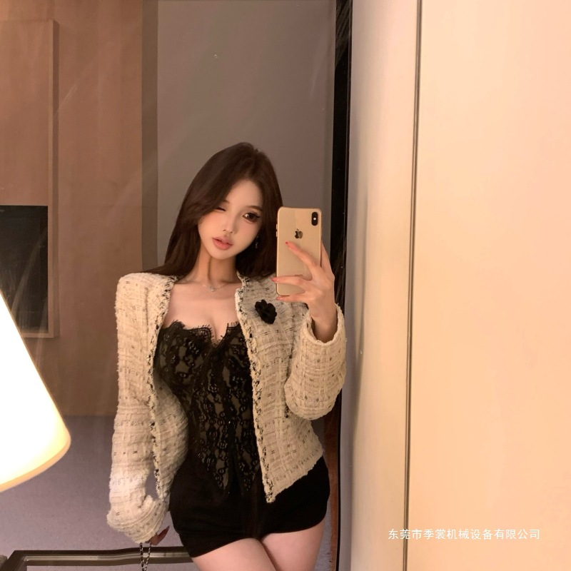 Tweed Style French Flower Long-Sleeved Jacket for Women in Autum Tweed Loose and Elegant Casual Cardigan Top