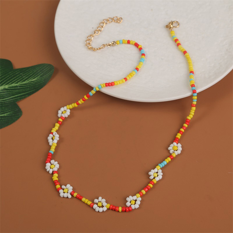 Color Handmade Rice Bead Flower Bohemian Long Necklace Wholesale Nihaojewelry display picture 9