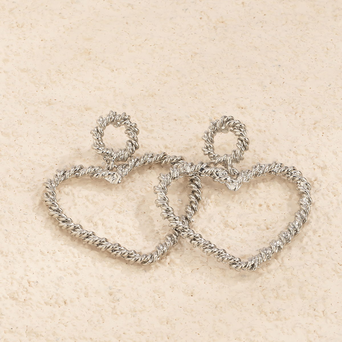 欧美跨境饰品 复古气质夸张爱心耳环女 冷淡风几何型螺旋心形耳钉