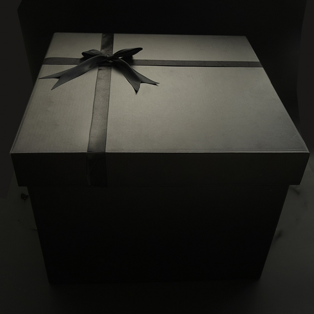 礼物盒子超大大黑色盒创意男女包装盒特大号情人节礼品盒空盒子