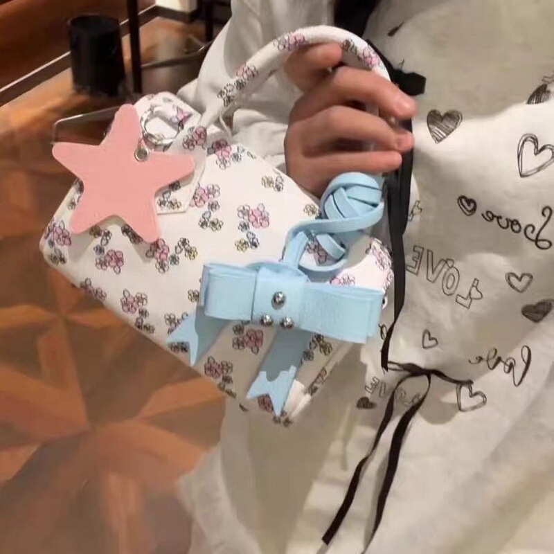 2025 Autumn New Women's Handbag Boston Bag Crossbody Bag Bowknot Star Sweet Fashion Small Bag 2025 Autumn New Women's Handbag Boston Bag Crossbody Bag Bowknot Star Sweet Fashion Small Bag