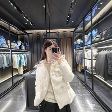 2025M家冬季新款羽绒服女士修身显瘦小蛮腰短款加厚亮面时尚保暖