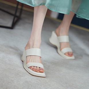 2021 Summer New Thick-soled Platform Sandals Women's Wedge Overwear Sandals and Slippers Heeled Half Slippers