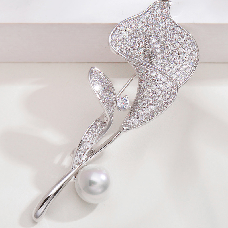 Summer floral brooch for women, anti exposure pin, high end luxury brooch, suit jacket, fixed anti exposure collar pin buckle_voghion.com