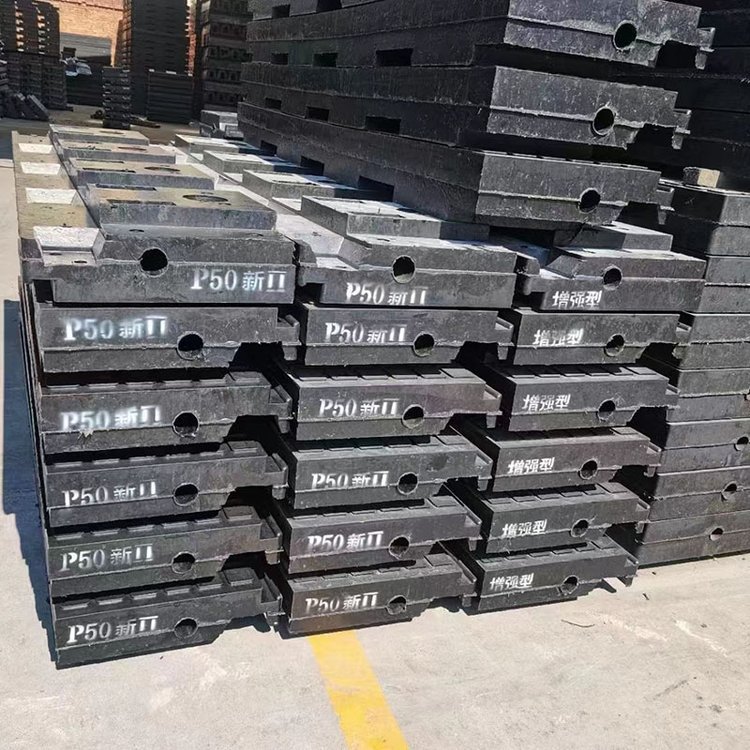 中昱供应橡胶道口板嵌条 橡胶嵌条 尼龙挡板 道口平铺板