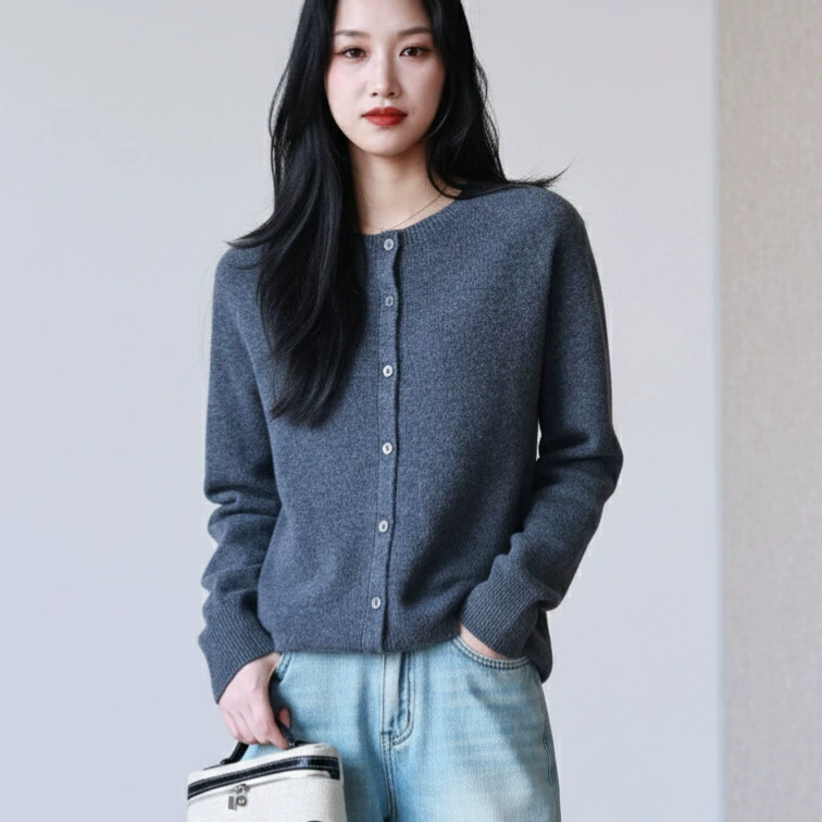 Relaxed Fit Seamless Cashmere Knit Cardigan Dopamine Color Scheme Elegant Commuter Round Neck Versatile Sweater