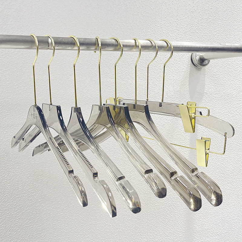 Percha de ropa plástica antideslizante para venta al por mayor Percha de ropa acrílica gris ahumado transparente para niños para tienda de ropa