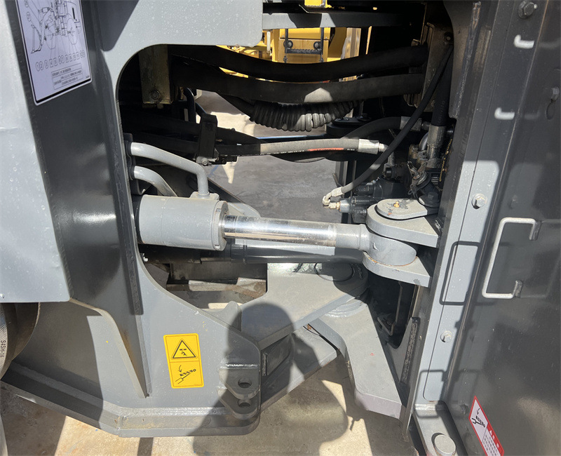 España exporta alta eficiencia 100% original china de segunda mano Liu Gong862H 856H 856 estado de la cargadora