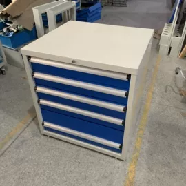 工具车;钳工工作台;工具柜