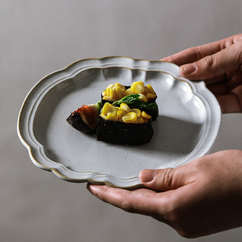 日式陶瓷餐具手工食器創意家用平盤水果盤甜品盤碟子復古雲朵餐盤