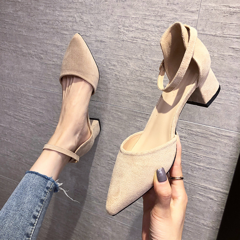 2021網紅少女法式時裝涼鞋女尖頭粗跟搭扣涼鞋純色外出工作單鞋