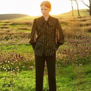 һ��؛Դ��Ψ�ġ�Ʒ�ƌ�����������ɫ���c�l�yϵ���@���r��Ů25��