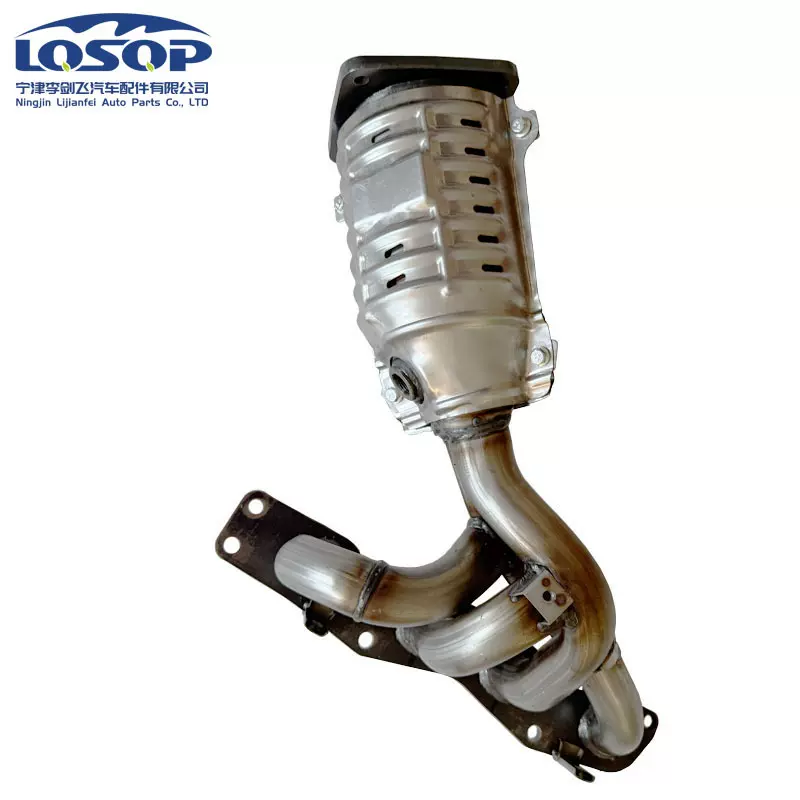 厂家供应三元催化器 适用长安铃木维特拉2.4前汽车尾气净化器精品