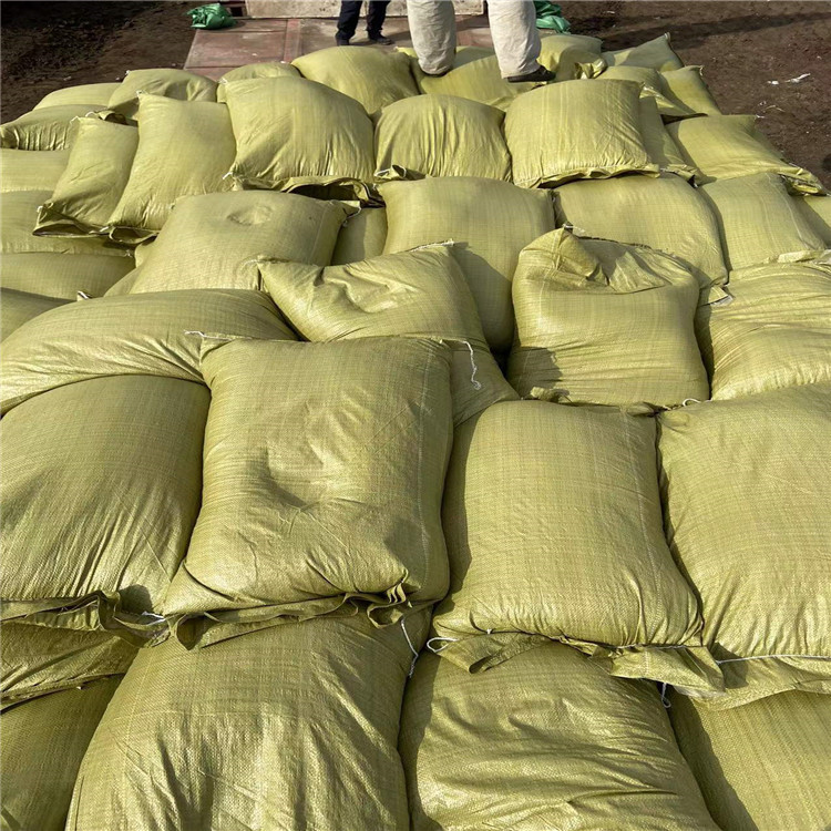 热门产品，内蒙古纯发酵羊粪肥，25公斤白色包装袋