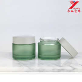 50-80G直圆现货玻璃膏霜瓶子，护肤品面霜罐子，可订制不同工艺