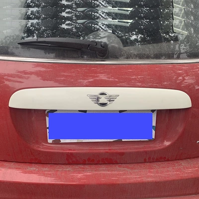 Door Wrist, Center Grille m, Şüşə kənarı xromları/moldingləri - piano-black-18-rear-trim-1