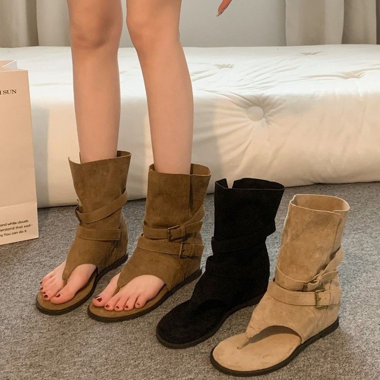 2026 primavera y verano nuevo estilo retrógrado de moda francesa falda versátil slippery ventilable mujer sandalias de pila