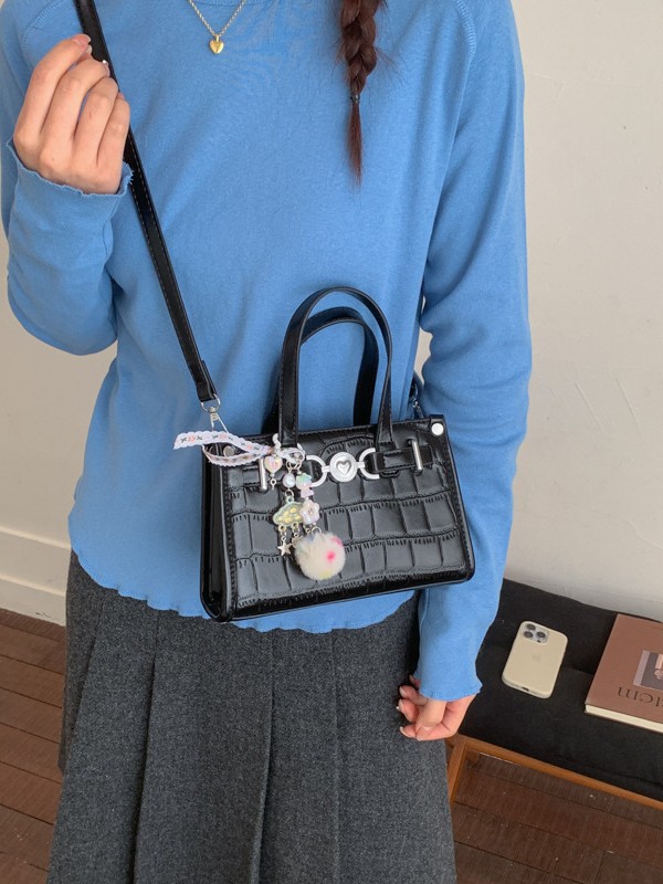 Bolso de moda versátil, bolso de lujo ligero de alta calidad, bolso cuadrado de moda exquisita, bolso de hombro de diseño, bolso de nicho de mujer