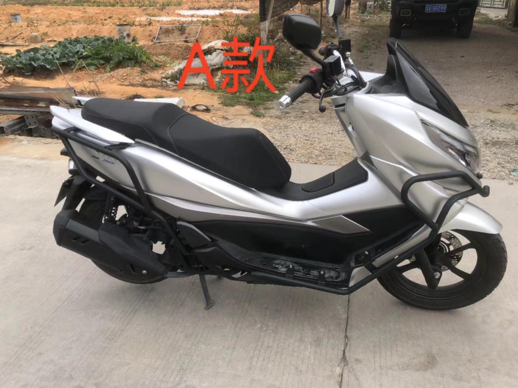 Motorcycle Body Protection Frame Haojue Uhr150 Suitable for Universal Thickeneded Guard Bumper Anti-Collision Modified Bumper Carbon Steel