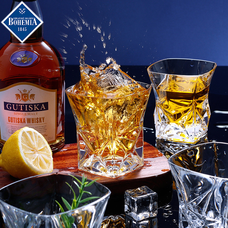 Juego de decantador de whisky checo, vasos y botella para licor, juego de vino de cristal para el hogar, cristal de lujo ligero.