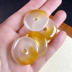 馬の材料の一口の砂糖の美しい色の高氷の玉の髄の平安は項を掛けてシャンパンの金の玉の髄の鴻運の先頭の玉の平安を掛けます。